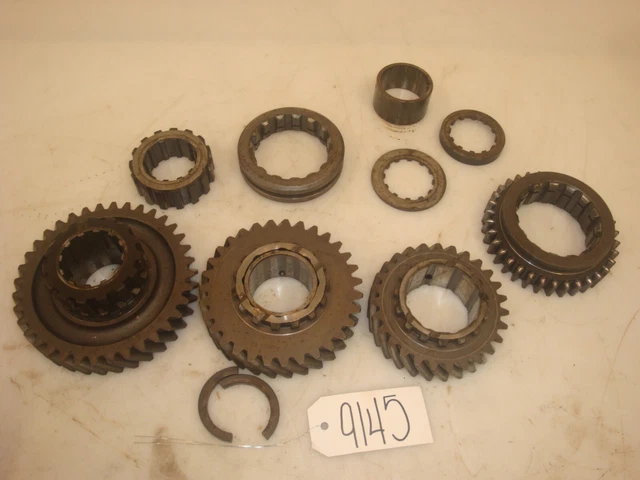 1969 Allis Chalmers 180 Diesel Tractor Pinion Shaft Gears