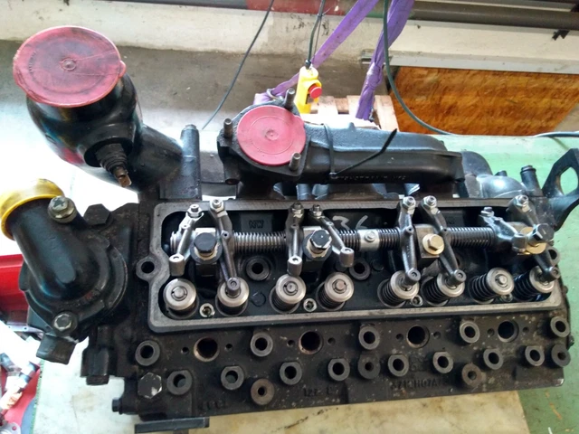 Zylinderkopf Perkins 4.41 Massey MF4225 4235 4240 6110 6120
