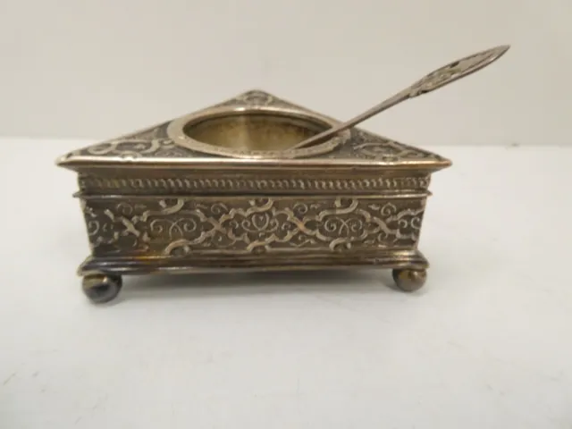 Antique Sterling Silver Salt Cellar Dish Triangle Repousse Ball Footed Spoon Cf