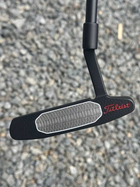 Putter Scotty Cameron M2 Knuckle Newport Limited Release – 34", Droitier, Acier