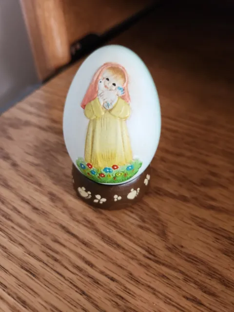 Anri Ferrandiz Egg 1981 Easter Girl w/Dove Stand Carved Wooden Egg w/Stand