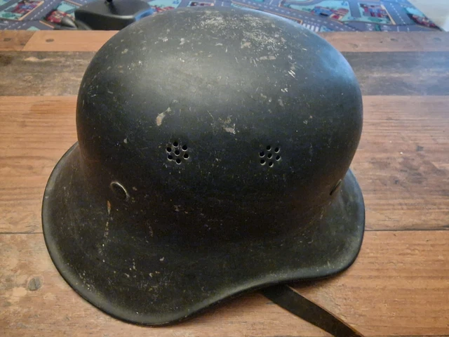Wehrmacht / Westwall / WH / Original Luftschutzhelm Gladiator / Stahlhelm