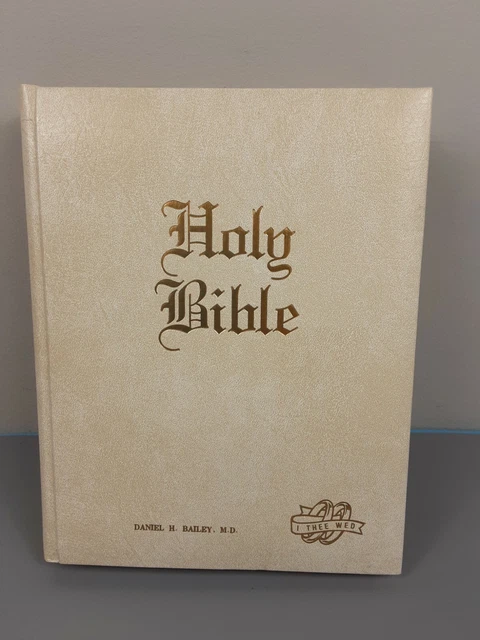 Vintage Holy Bible "The Newlywed Edition" Goodwill Publishers 1990 Large Print