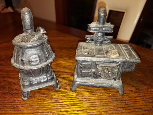 VINTAGE BUSY BEE Cast Iron Miniature Oven & Pot Belly Stove Salesman ...