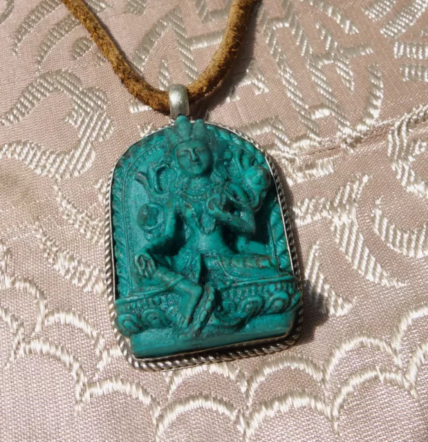 Wunderschönes BUDDHA AMULETT GRÜNE Tara TÜRKIS Nepal