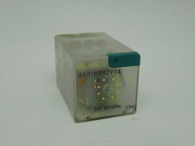 Square D 8501KP12V14 Plug In Relay Series E 8 Pin 10Amp 24V 50/60Hz USED