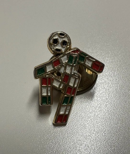 spilla mondiali Italia 90 - Collezionismo In vendita a Monza