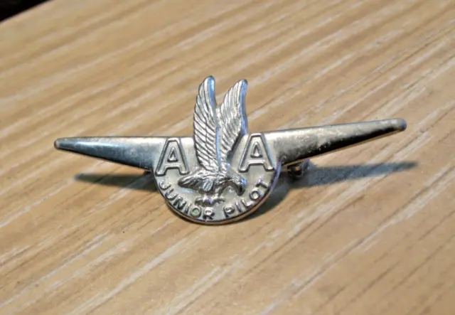 Vintage Metal AA American Airlines Junior Pilot Wing Lapel Pin Silver Eagle