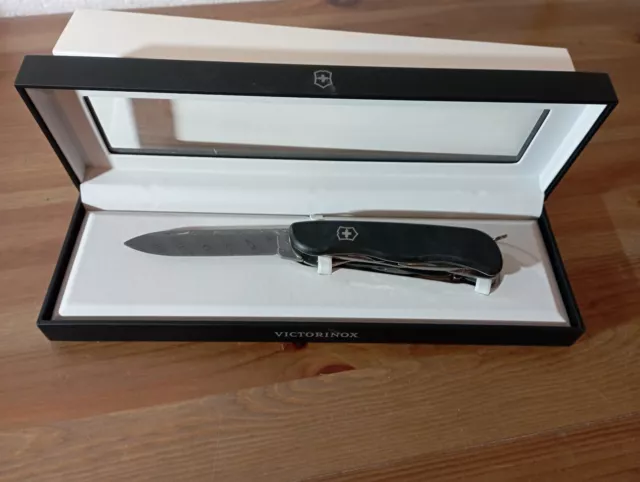 Victorinox Outrider Damast 2017 Limited Edition