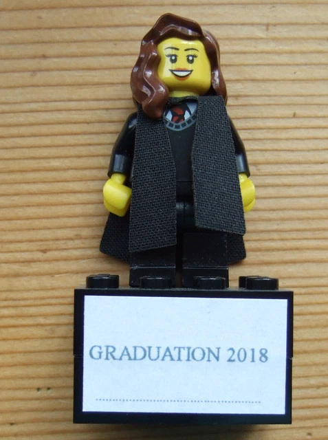 Lego graduation figure online