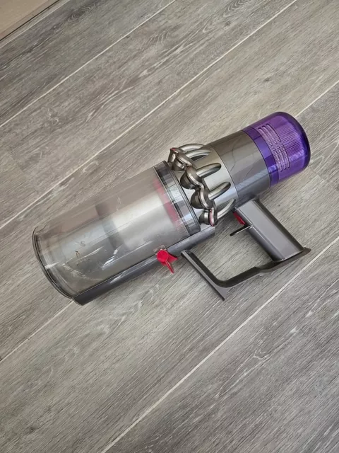 Dyson V11 SV15 Click In Battery Model, Main Body Motor Housing & Cyclone Faulty