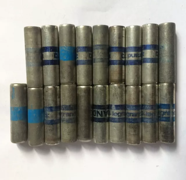 lot de 19 anciennes cartouches fusibles neutre dont LEGRAND 14x51 mm