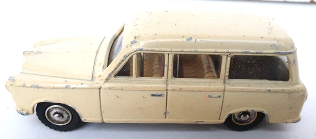 Jouet Ancien CIJ Peugeot 403 Commerciale – France – Rare Modèle Collection