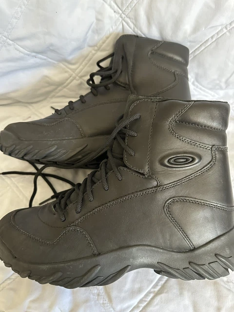 OAKLEY ELITE SPECIAL FORCES tactical Field Boot. BRAND NEW. Size 7 1/2.