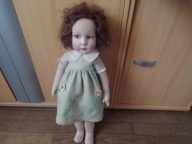 Ancienne Poupée De Salon En Feutrine Et Paille - Vintage, état D'occasion