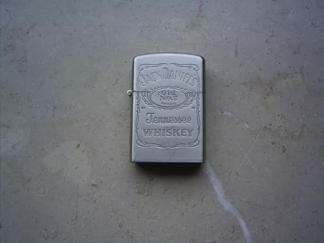 JACK DANIELS - BENZIN - FEUERZEUG SILBER NEU UNBENUTZT eine Art ZIPPO