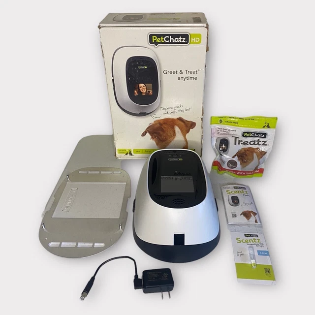 PetChatz HD: WiFi Two Way Audio Video Camera with Stand Pet Treats **READ**
