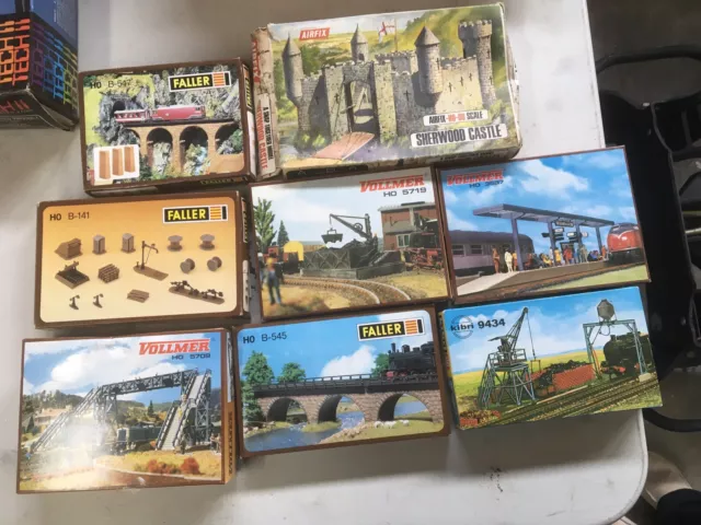 Mint In Box HO scale model train buildings lots