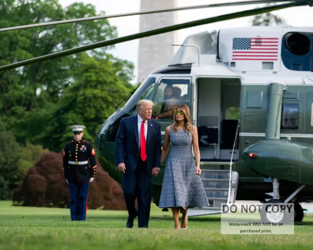 President Donald Trump And Melania After Trip To Florida - 8X10 Photo (Sp581)