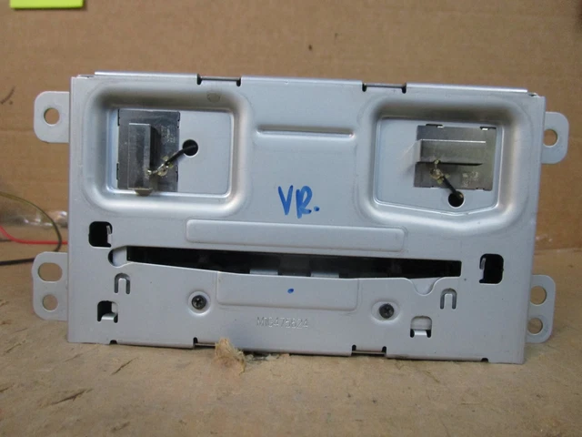 13 CHEVY MALIBU Radio CD Player Receiver Stereo Sound System 22965236