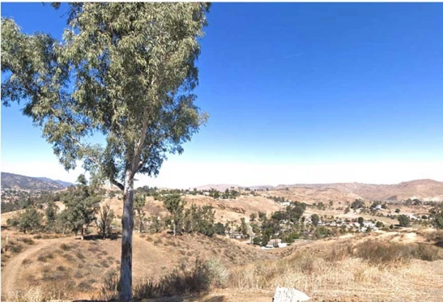 Pacific Coast Riverside California No Reserve High Bid Wins Regardless