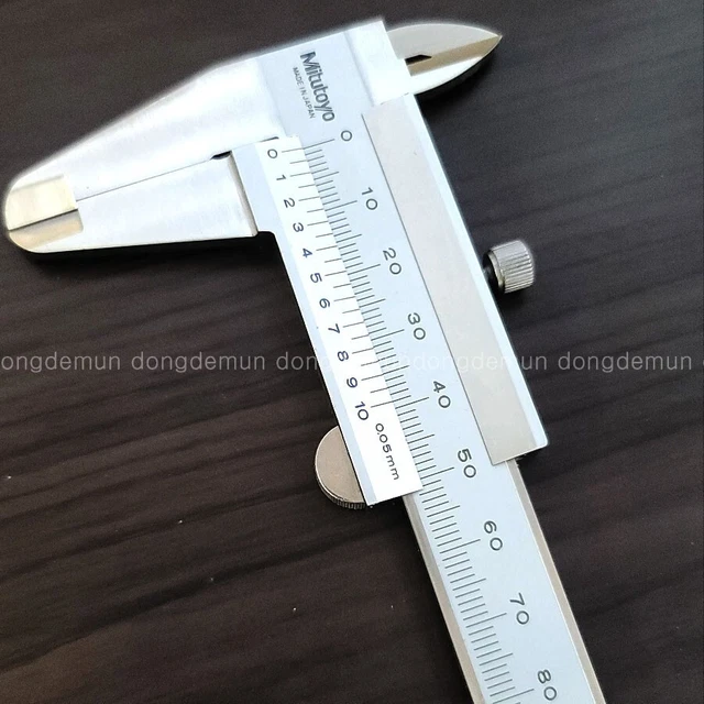 METRIC VERNIER CALIPER 0100mm Graduation 0.05mm Analog Caliper 530100