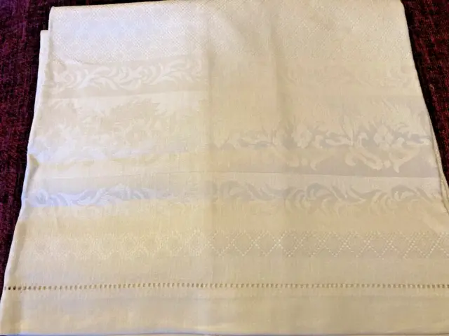 2 Irish Damask Ivory Linen Guest Hand Towels. Vintage 80s/90s. Unused. Stored.
