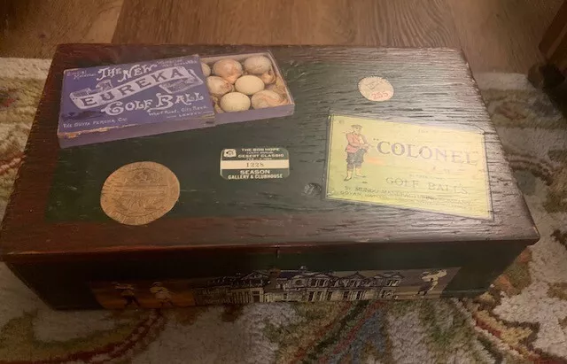 Antigua caja de madera decoupaged temática de golf para escritorio de cigarros valet caja de recuerdo