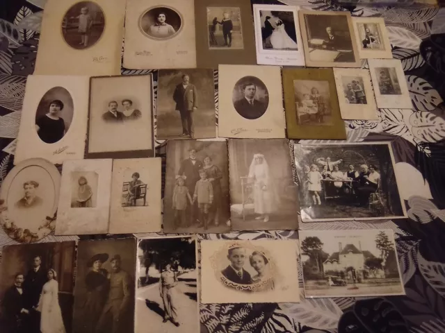 lot de photo ancienne femmes  hommes  enfants , familles et cartes postale photo