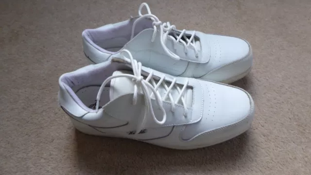 Henselite bowls shoes, mens size 10.5 leather uppers Henselite bowls shoes, mens size 10.5 leather uppers