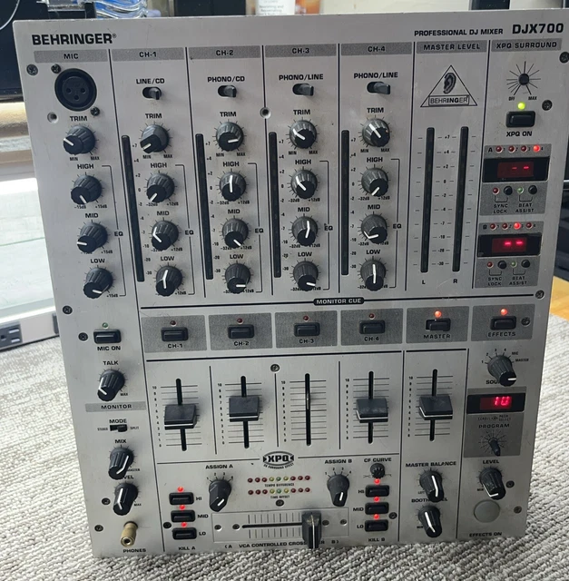 BEHRINGER DJX700 MIXER DJ professionale a 5 canali potenze su 74105 EUR