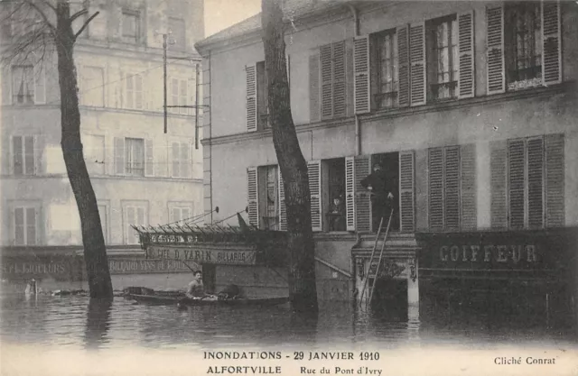 Cpa 94  Alfortville 1910 Inondations Rue Du Pont D'ivry