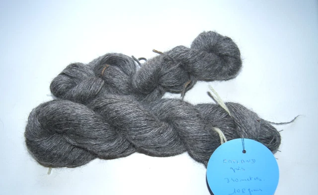 Lot De 2 écheveaux Pure Laine De Pays - Nuances Gris Et Noir - Taille Crochet 4 - Neuf