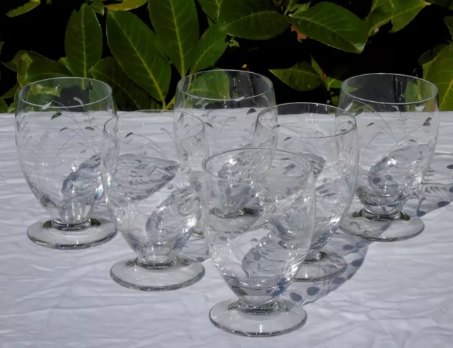 Service de 6 verres à eau en cristal taillé. Circa 1930. Baccarat? Saint Louis?