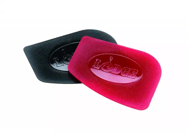 Lodge Durable Polycarbonate Pan Scraper, set of 2 Black and Red (SCRAPERPK)