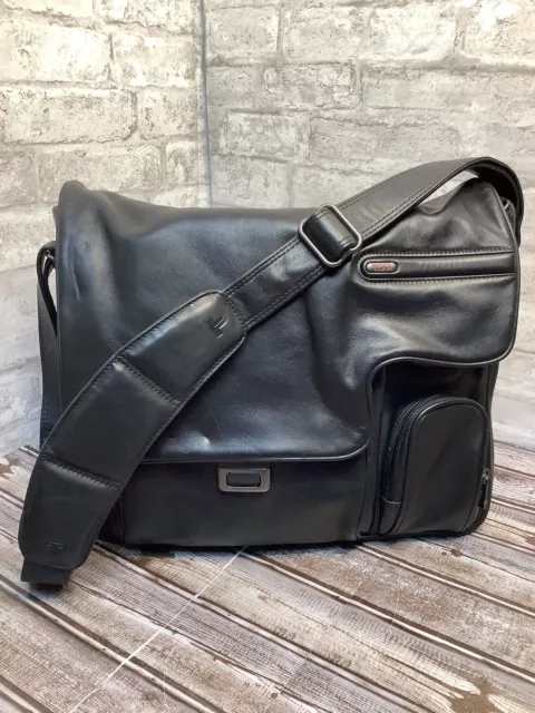 Tumi Vintage Black Leather Carry On Laptop Briefcase Messenger Expandable Bag