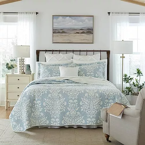 Laura Ashley Home - Queen Quilt Set, Reversible Cotton Bedding with Matching ...