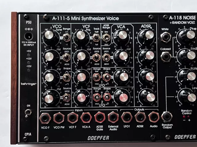 MEGA DEAL - Doepfer Modular Synth en estuche Moog 60 HP con potencia CP1A - como nuevo 2