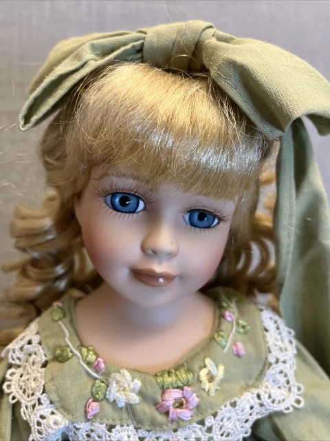 🔥 Authentic! Heritage Signature Collection Polly’s Tea Party Porcelain Doll 🔥