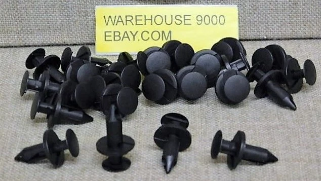 Clip Nylon Auto Set Di 10 FERMAGLI In NYLON A Pressione - Compatibili Con GM, Ford, Chrysler (Cod. 21030249 / 6503598) Tappo Gancio Traino Fiat 500 - Foto 2