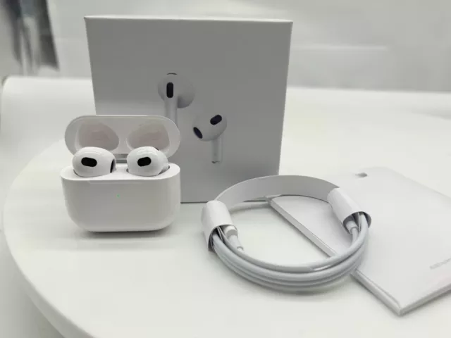 Apple Airpods (3Rd Generation) Bluetooth Wireless Earbuds Charging Case& White
