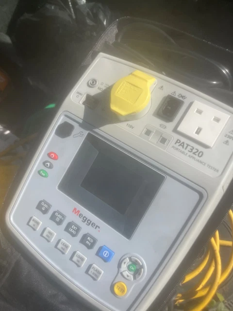 Testeur Megger PAT4DV Avec Scanner - Occasion Fonctionnelle, Fabriqué Au Royaume-Uni