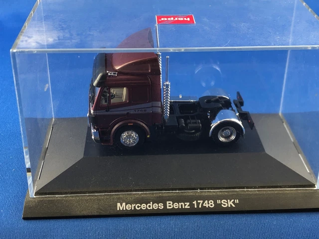 Camion Mercedes Benz SK Modèle Réduit Herpa échelle 1:87 (H0), En Plastique Avec Boîte D'origine - Parfait Pour Les Collectionneurs