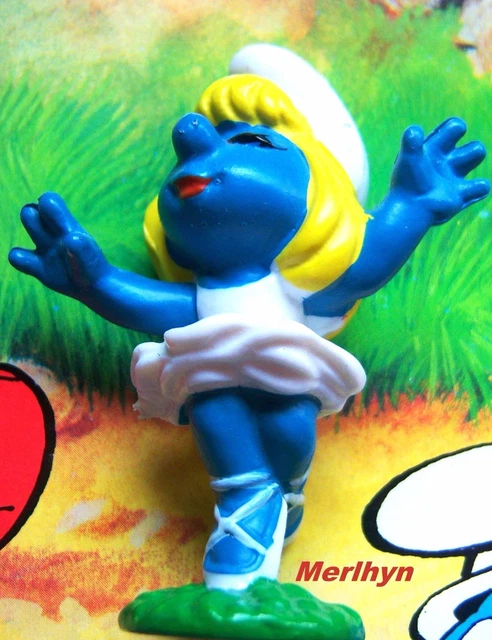 Figurine Schtroumpfette Au Football – Édition Rare Des Schtroumpfs, Collector !