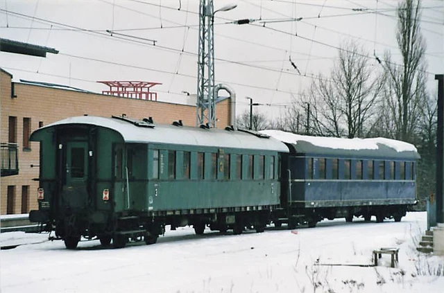 Foto hist. Personenwagen Bf Hennigsdorf 03/2010 ca. 10x15cm V3925b