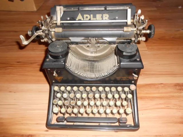 Adler Schreibmaschine Marke Standard; Herstellung zwischen 1930 und 1940