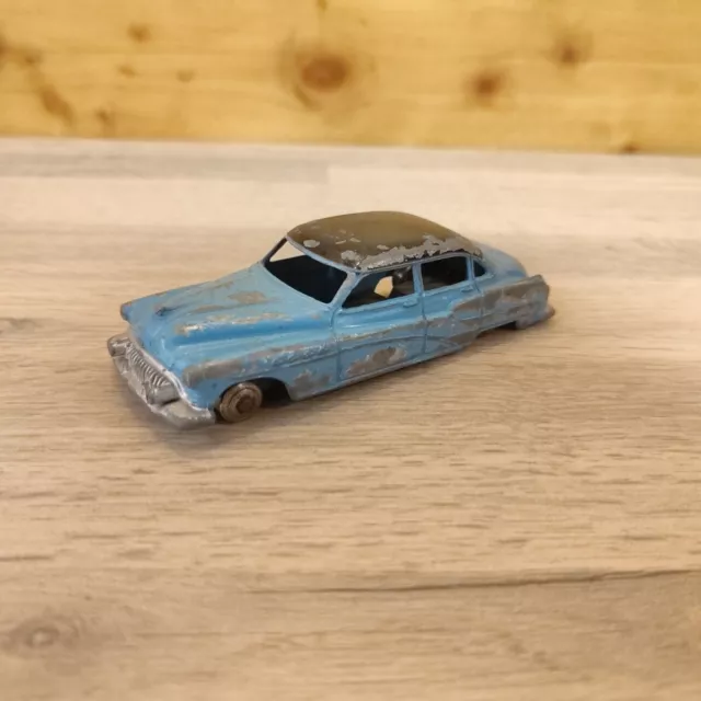 Dinky Toys Buick Roadmaster France 24V