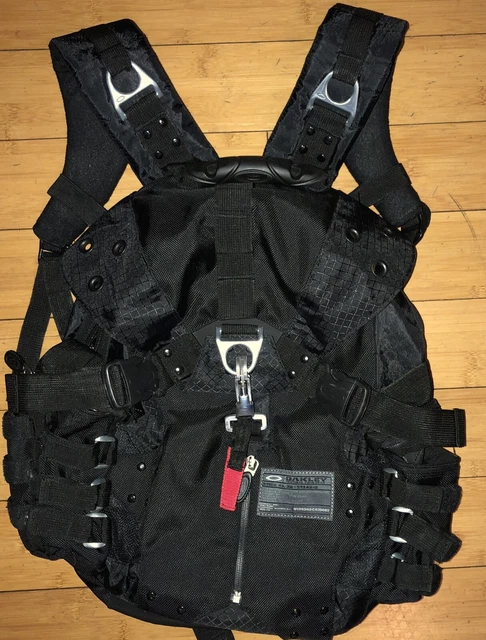 OAKLEY TACTICAL BACKPACK Field Gear Bag 20 S1242 B Black 79.03