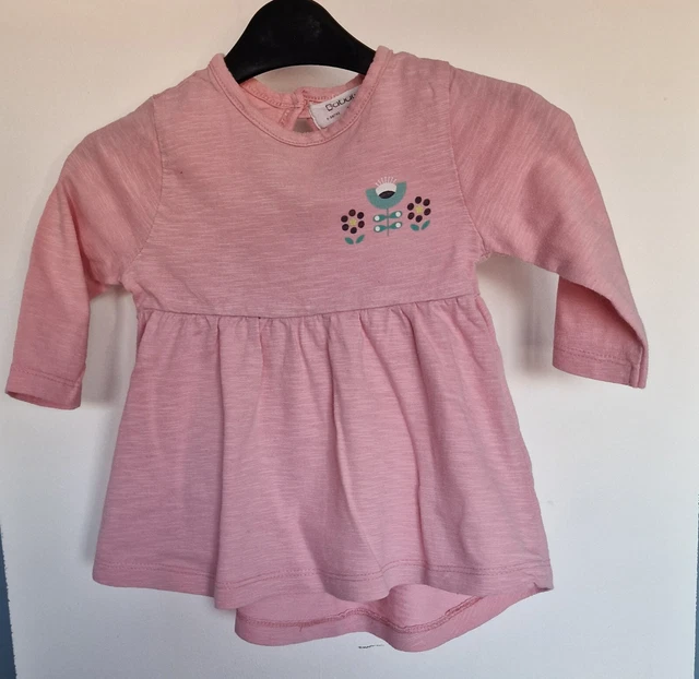 Pacchetto vestiti per bambine età 0-3 M. Marche miste. 6 pezzi. Usato. 6