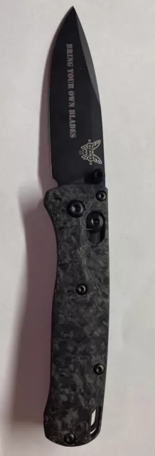 Benchmade Mini Bugout - Shredded Carbon Fiber Handle / CPM-S30V Steel / Engraved